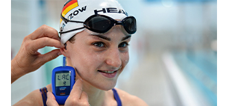 Schwimmerin Elena Krawzow